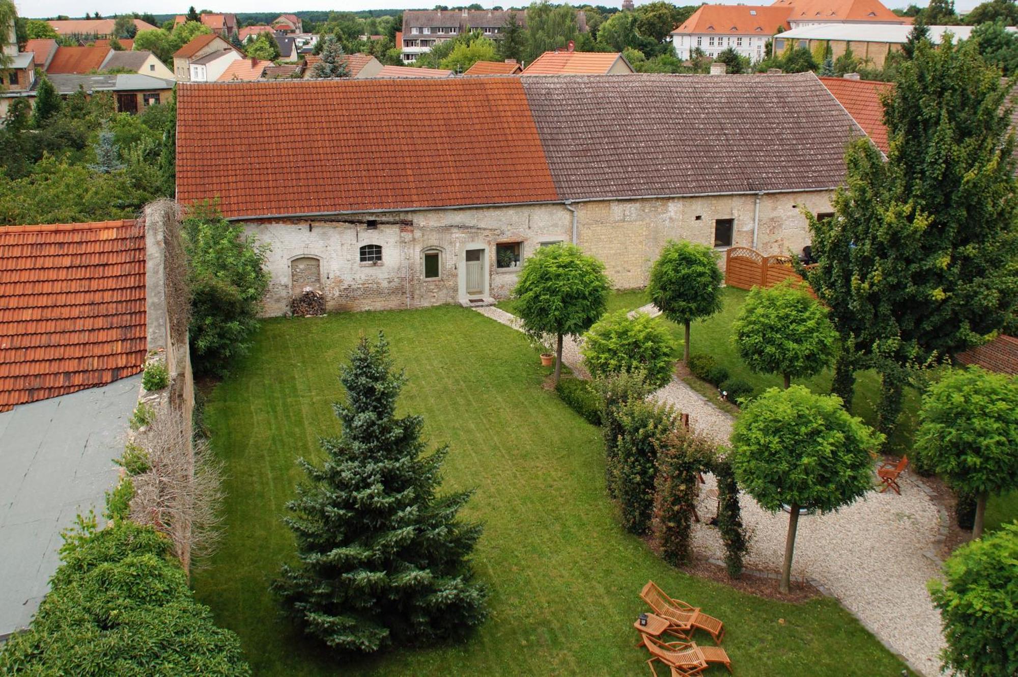 Gut Hotel Stadt Беелиц Екстериор снимка