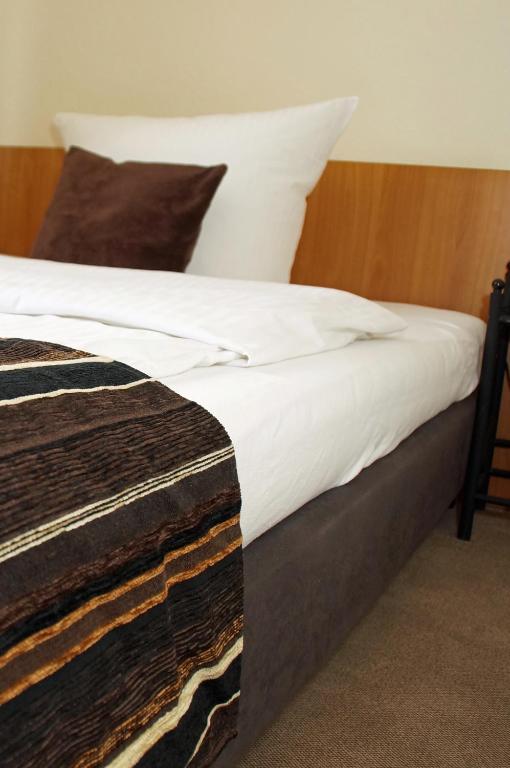 Gut Hotel Stadt Беелиц Стая снимка